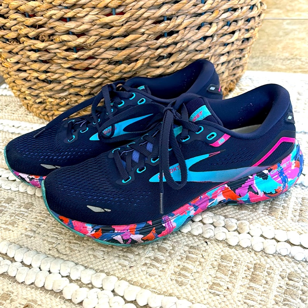 Brooks Ghost 15 running shoe. Size 8